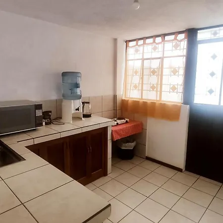 Hermosa Casa Independiente Cerca A La Mitad Del Mundo Quito Exterior foto