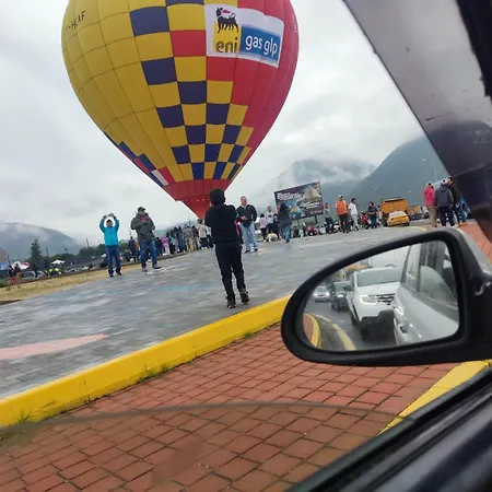 Hermosa Casa Independiente Cerca A La Mitad Del Mundo Quito Exterior foto
