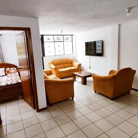 Hermosa Casa Independiente Cerca A La Mitad Del Mundo Quito Exterior foto